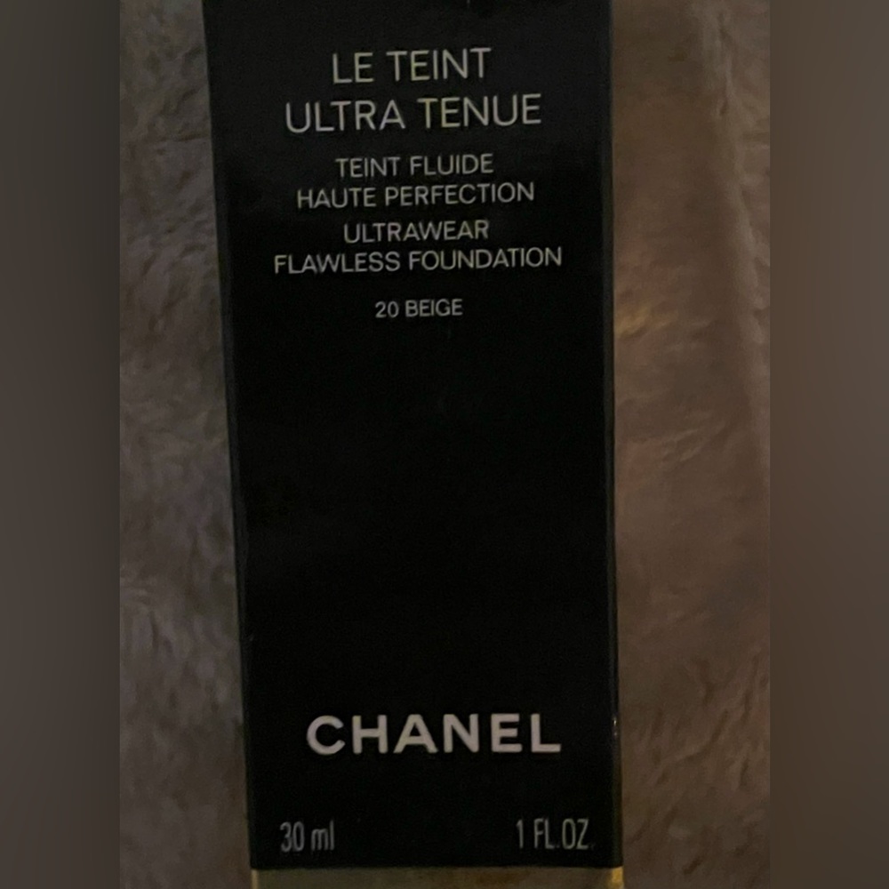 CHANEL Foundation
